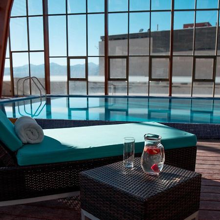 Mds Hotel Calama Ngoại thất bức ảnh The swimming pool at the hotel