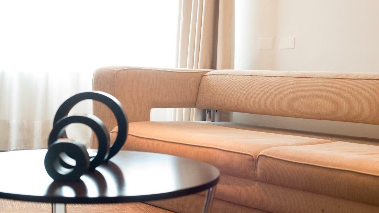 Mds Hotel Calama Ngoại thất bức ảnh A sofa