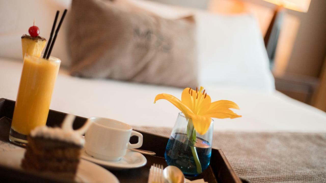 Mds Hotel Calama Ngoại thất bức ảnh A room at the hotel