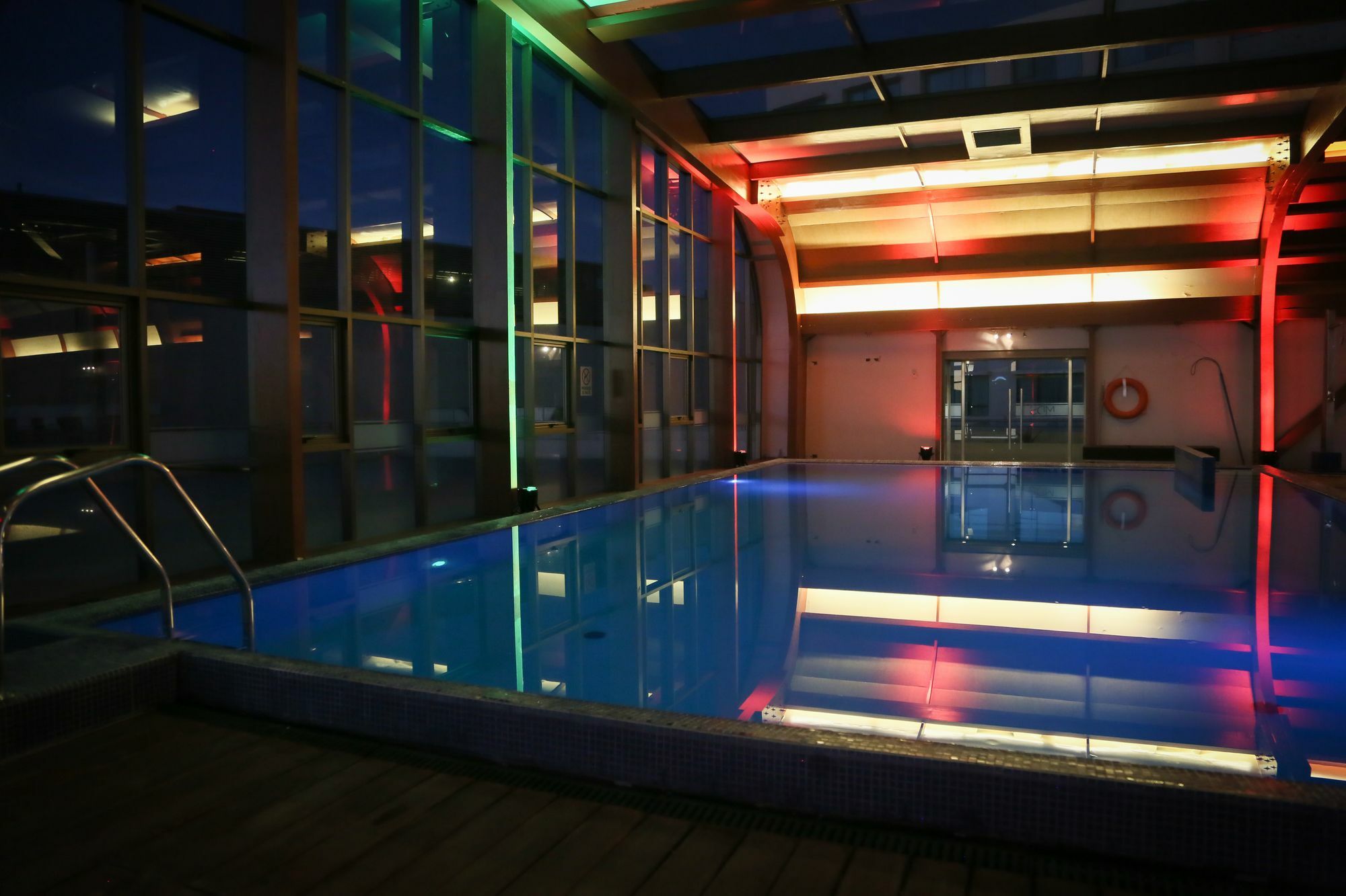 Mds Hotel Calama Ngoại thất bức ảnh The pool at the 101 Skybar
