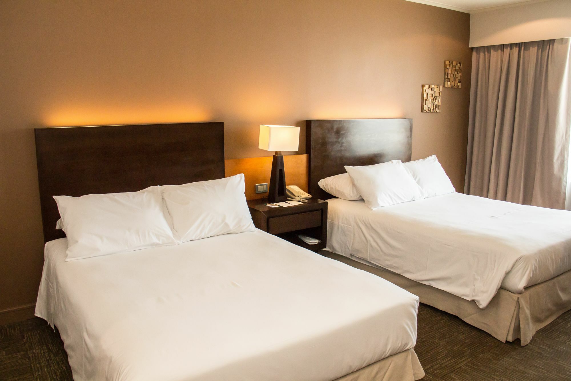 Mds Hotel Calama Ngoại thất bức ảnh A room at the Hilton Garden Inn
